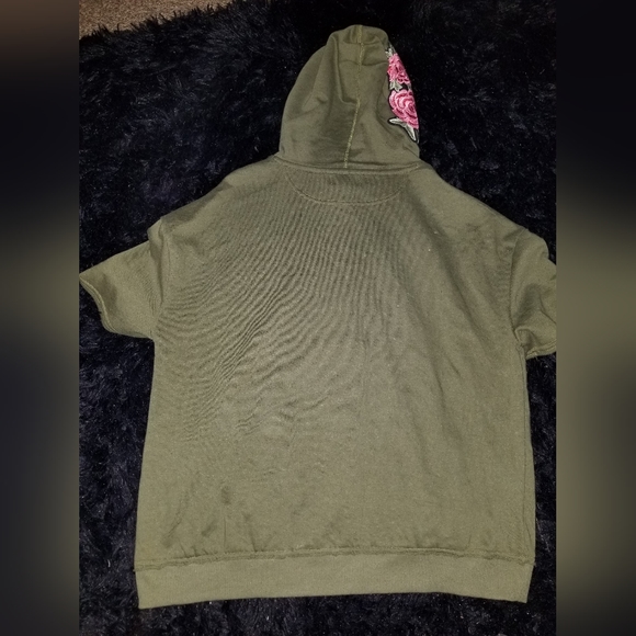 Universal Hoodie Short sleeve - Picture 2 of 4